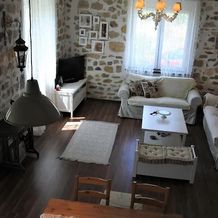 Chalet The Stone House